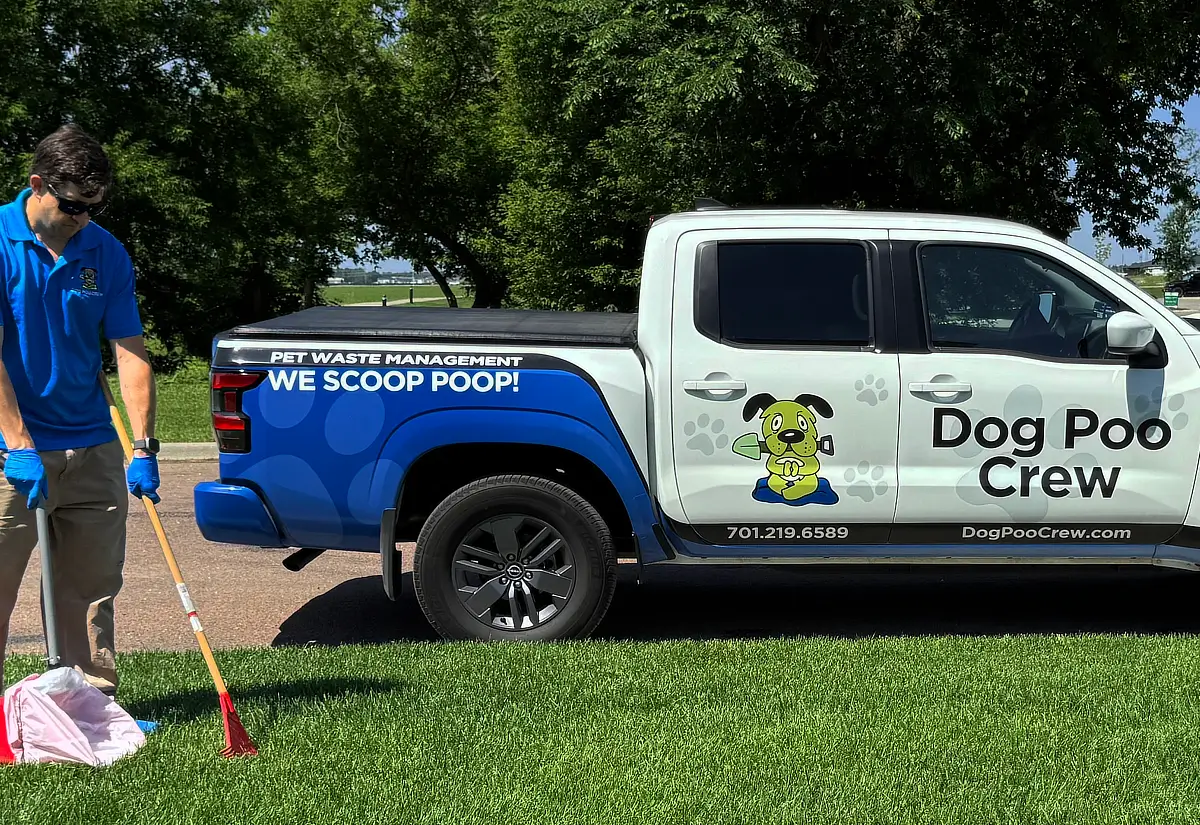 residential-dog-poop-clean-up-truck residential-dog-poop-clean-up-truck